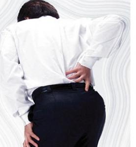 腰椎滑脱的症状有哪些表现.jpg